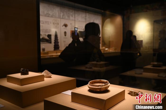 �V州：“渤海���c南�h��文物展”展出近180件出土文物